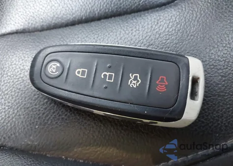 2017 Ford Focus Titanium z USA, uszkodzony, nr VIN 1FADP3J2XHL336558